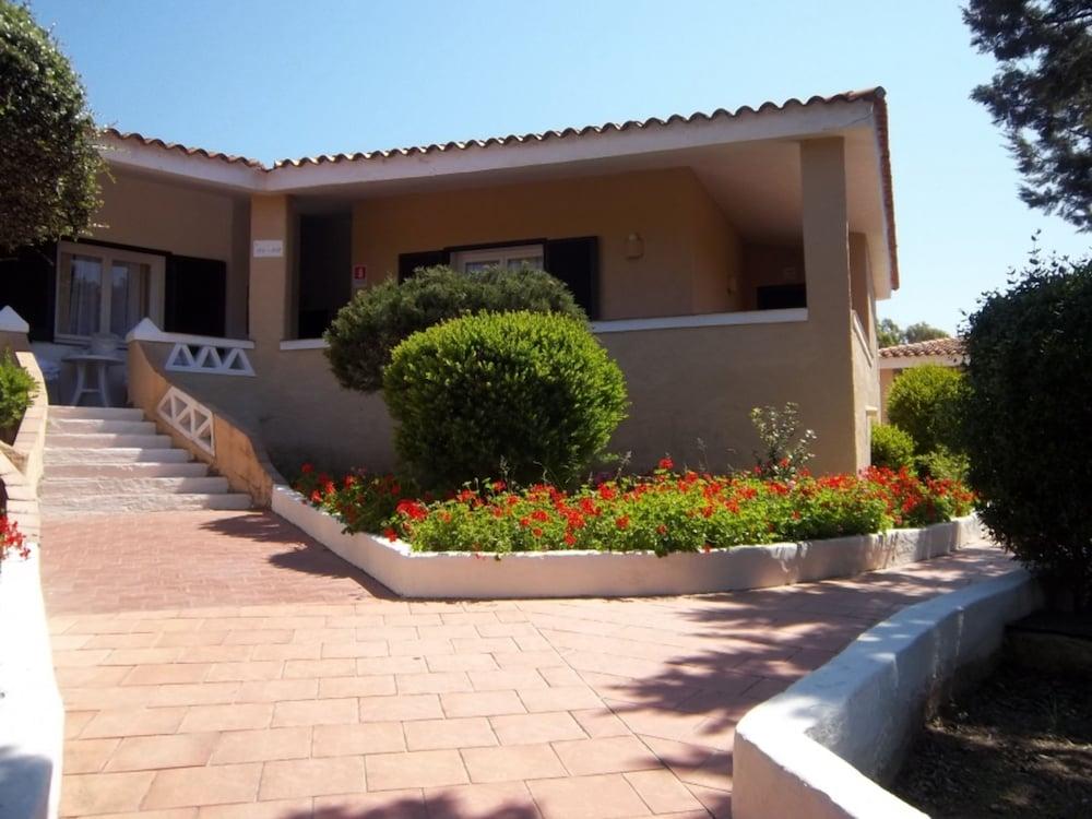Hotel 3 Botti Baja Sardinya Dış mekan fotoğraf