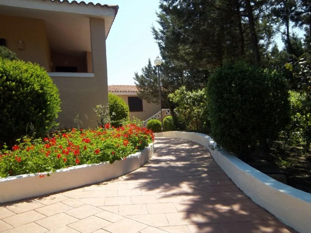 Hotel 3 Botti Baja Sardinya Dış mekan fotoğraf