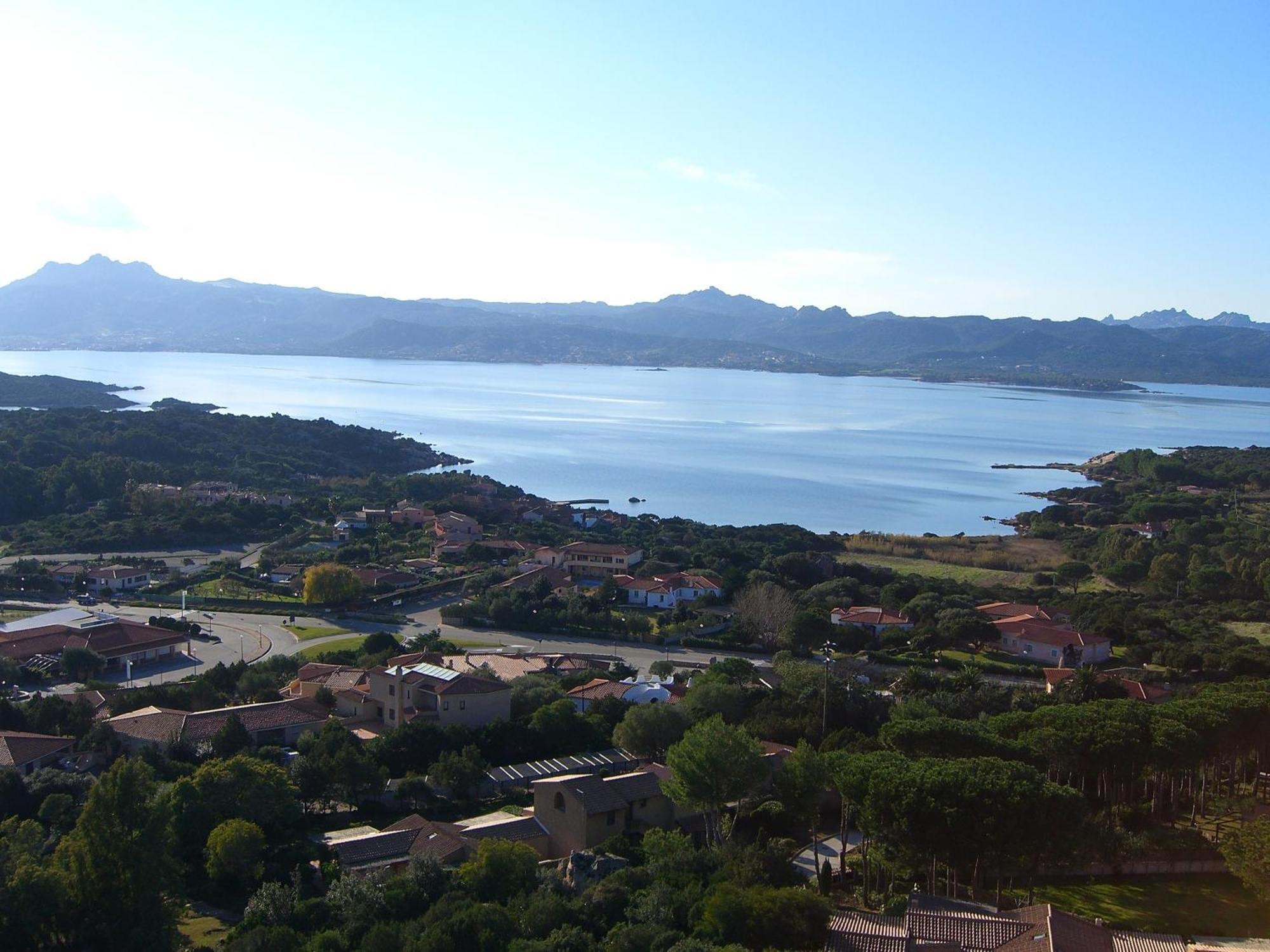 Hotel 3 Botti Baja Sardinya Dış mekan fotoğraf