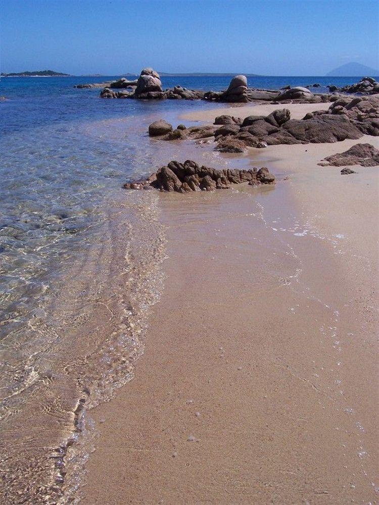 Hotel 3 Botti Baja Sardinya Dış mekan fotoğraf