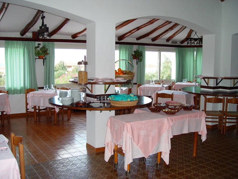 Hotel 3 Botti Baja Sardinya Dış mekan fotoğraf