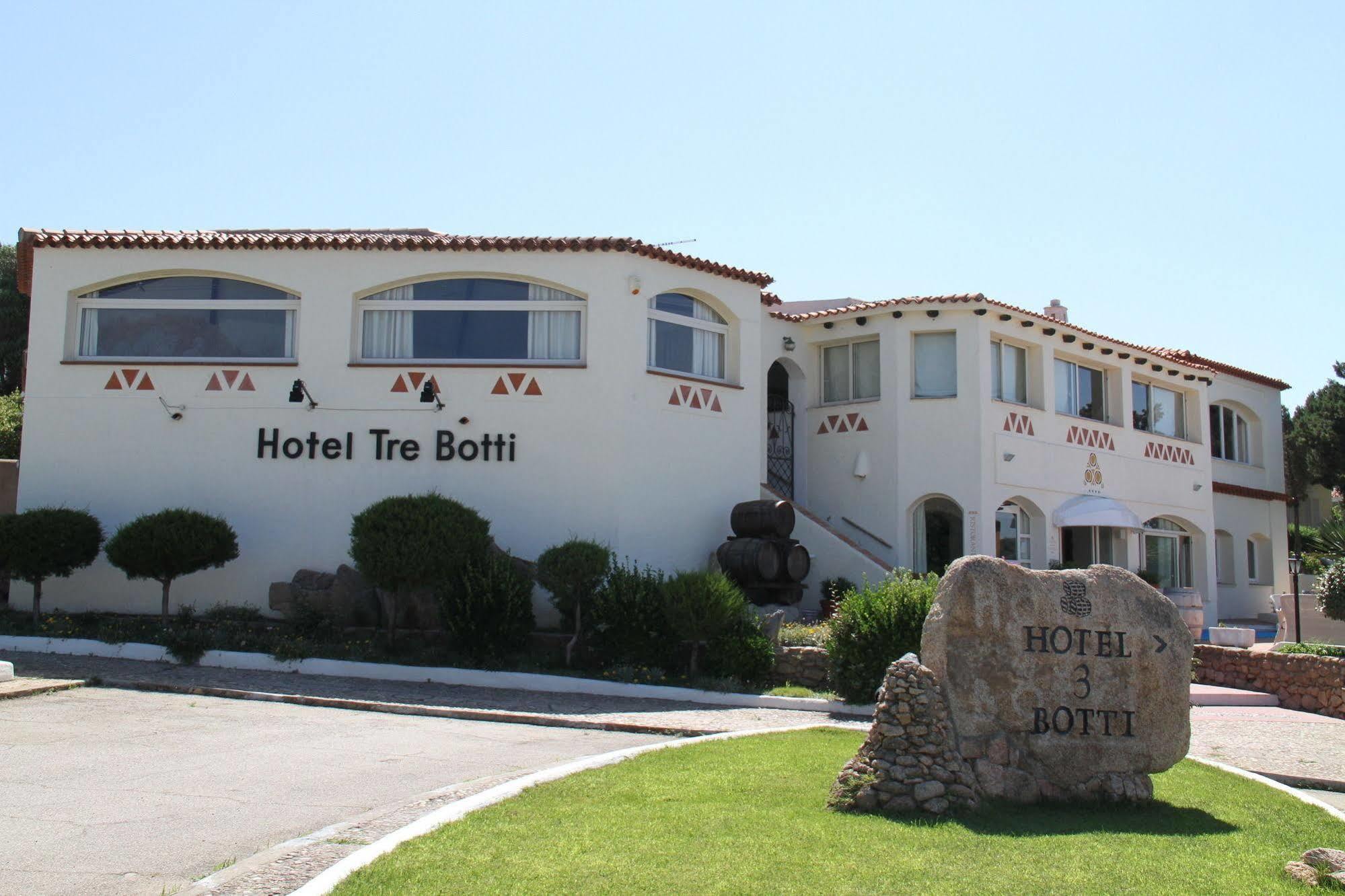 Hotel 3 Botti Baja Sardinya Dış mekan fotoğraf