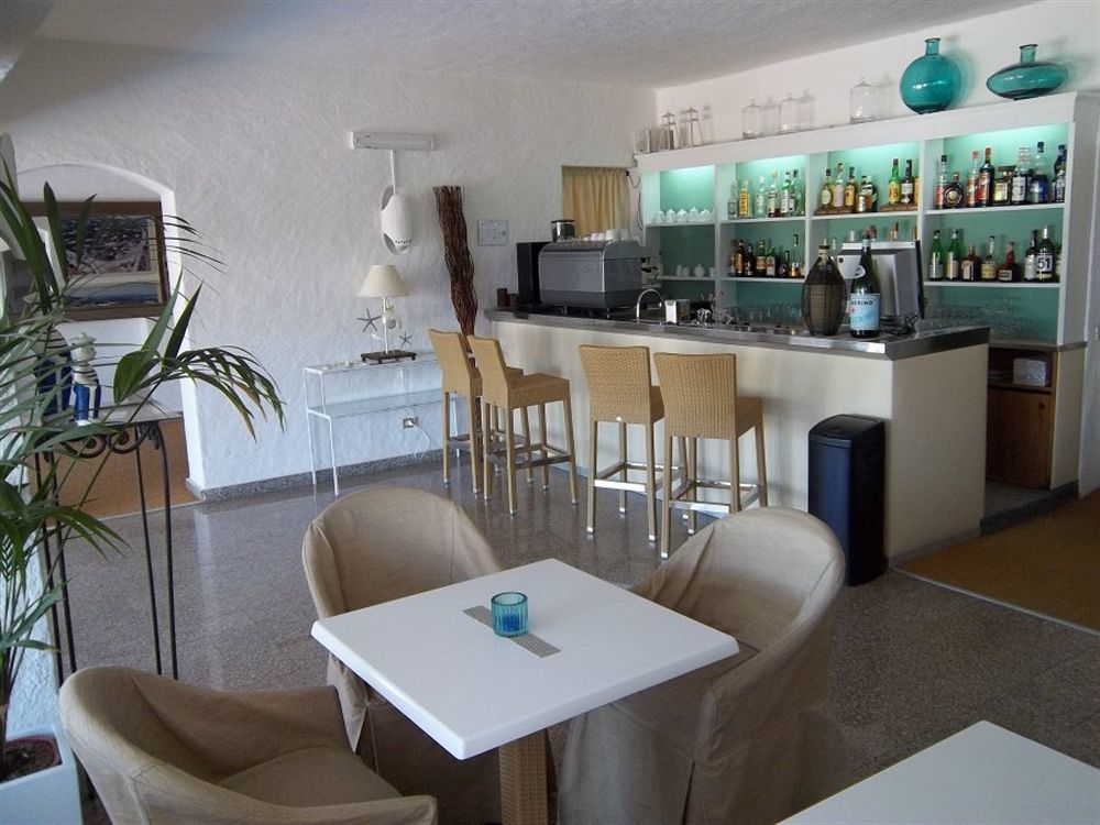 Hotel 3 Botti Baja Sardinya Dış mekan fotoğraf