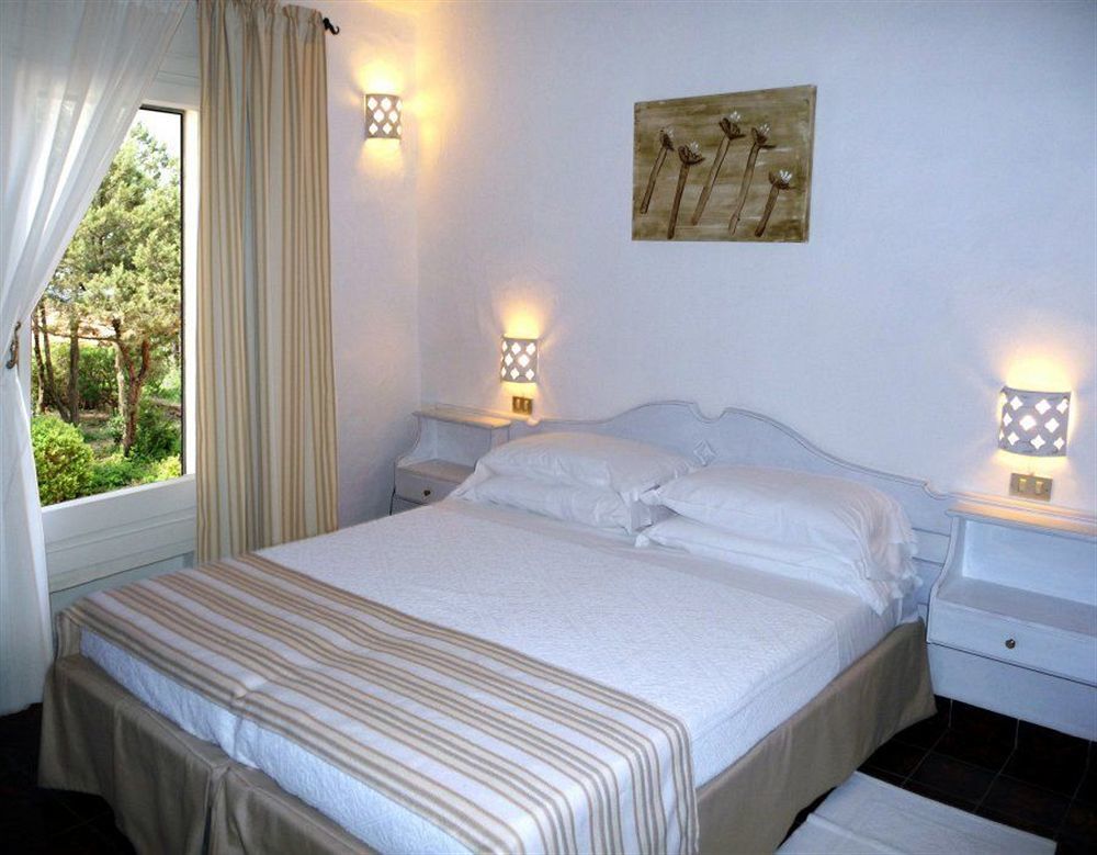 Hotel 3 Botti Baja Sardinya Dış mekan fotoğraf
